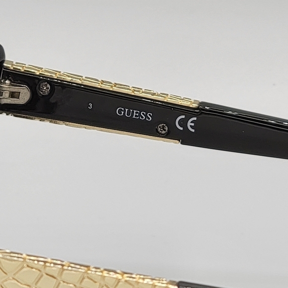 Guess 6069 Cat-Eye Black Sunglasses - Picture 15 of 15